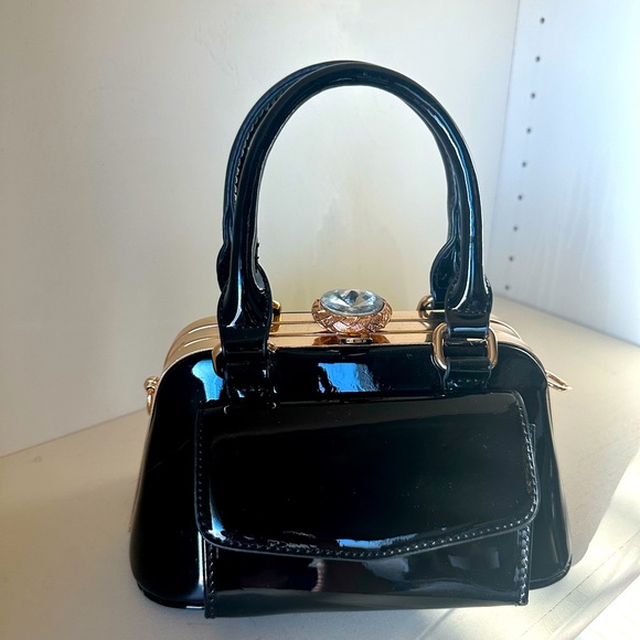 New La Terre Handbag Black Patent Leather - Picture 1 of 10
